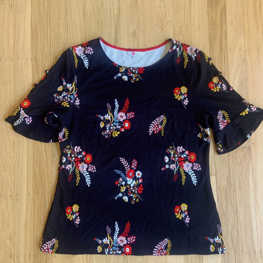Women’s dress shirt